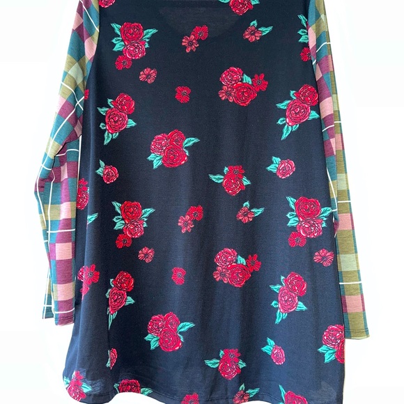 Plaid Long Sleeve Roe - Picture 5 of 6